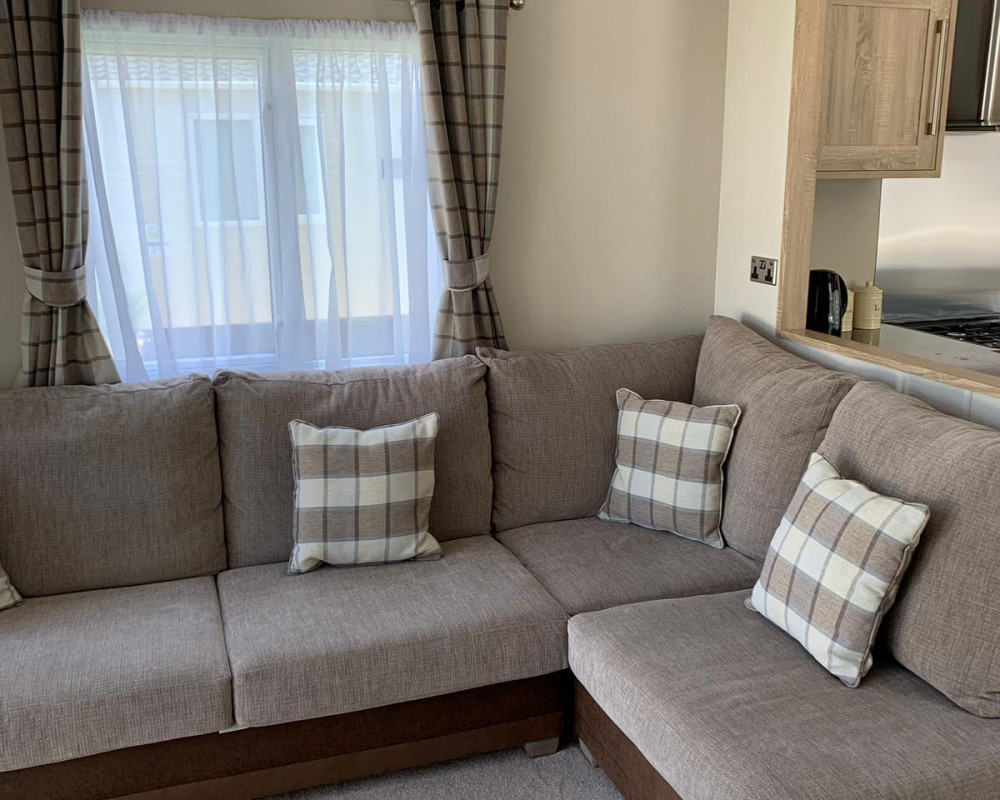 Helmsley Lodge CL24 Haggerston Castle Private Hire